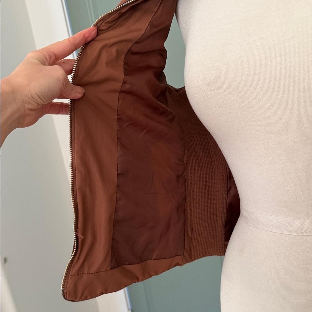 Abella Quilted Carmel Brown Equestrian Look Vest - Picture 7 of 9